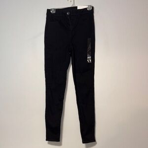 NWT American Eagle Black curvy high rise jegging sz 2 26w